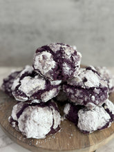 Load image into Gallery viewer, Ube Crinkle Box (1 Dozen)