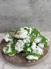 Load image into Gallery viewer, Buko Pandan Crinkle Box (1 Dozen)