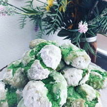 Load image into Gallery viewer, Buko Pandan Crinkle Box (1 Dozen)